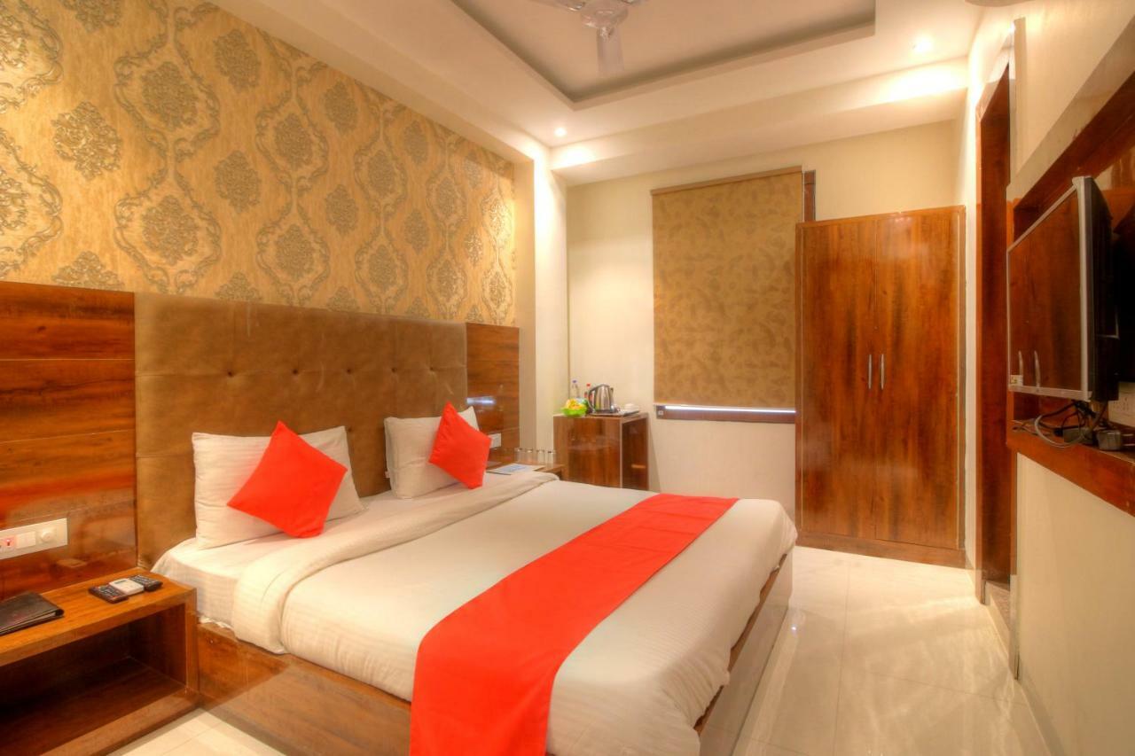 Hotel The Vegas Delhi Airport- A Boutique Hotel New Delhi Eksteriør billede