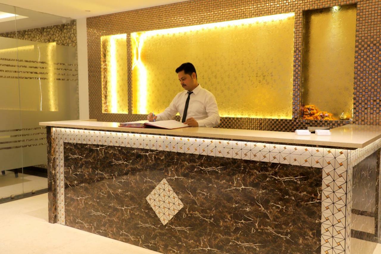 Hotel The Vegas Delhi Airport- A Boutique Hotel New Delhi Eksteriør billede