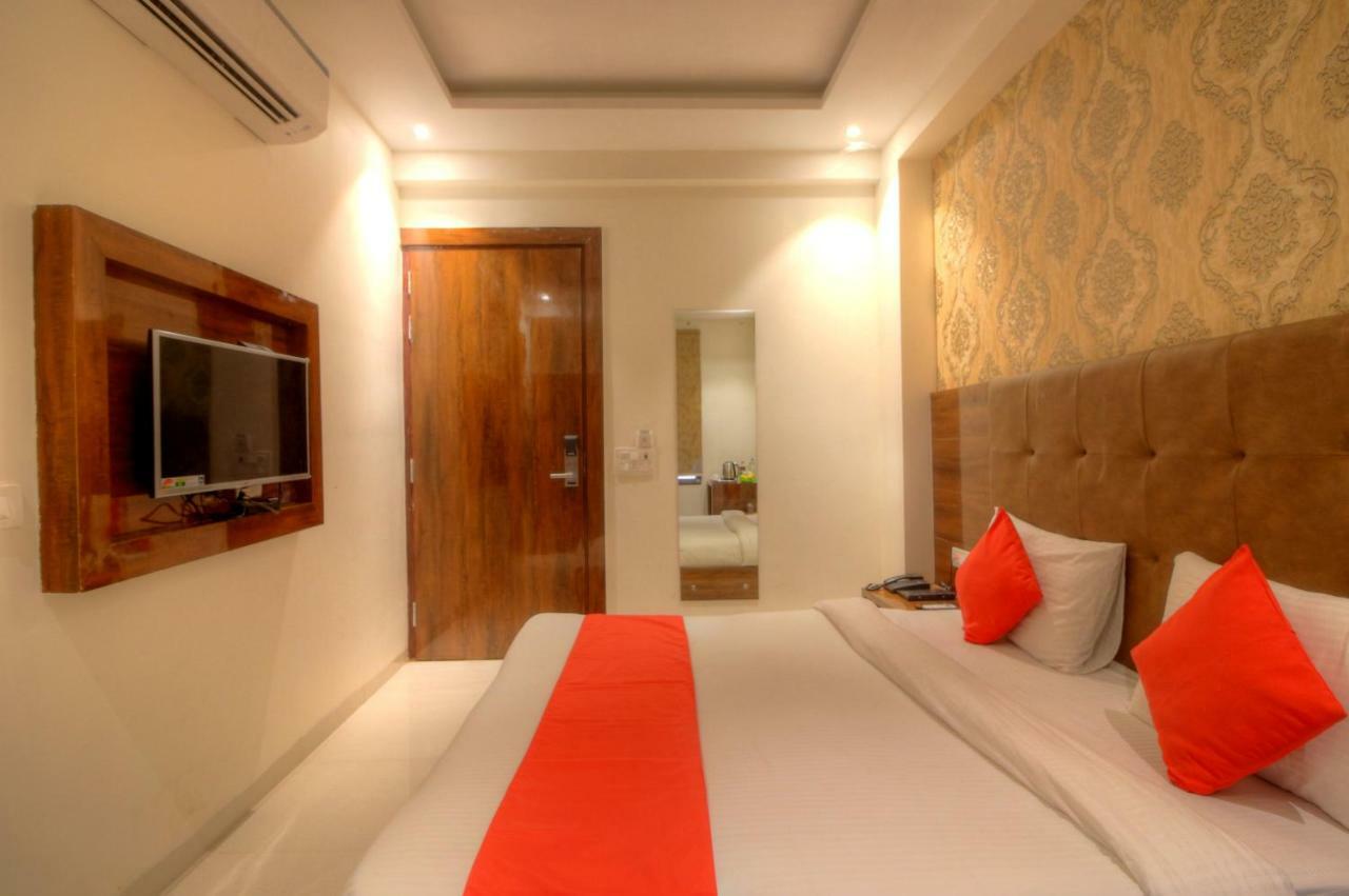 Hotel The Vegas Delhi Airport- A Boutique Hotel New Delhi Eksteriør billede