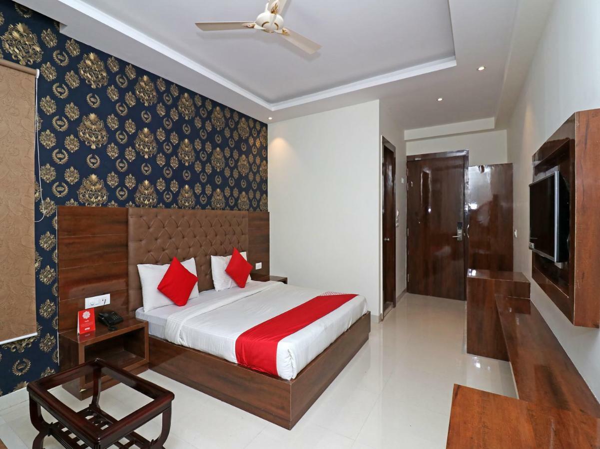 Hotel The Vegas Delhi Airport- A Boutique Hotel New Delhi Eksteriør billede