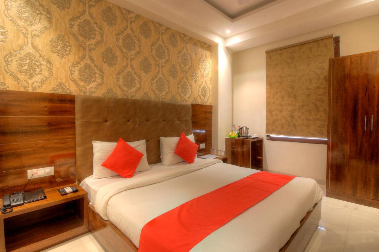Hotel The Vegas Delhi Airport- A Boutique Hotel New Delhi Eksteriør billede